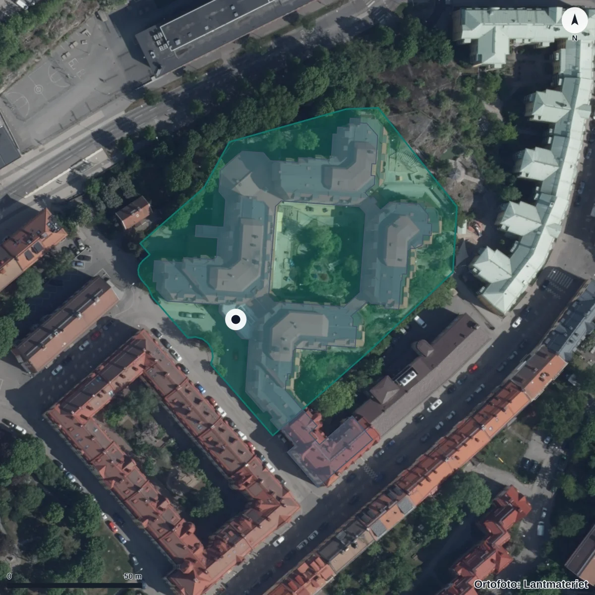 Flygbild över Förskolan Kastanjen, ortofoto från Lantmäteriet