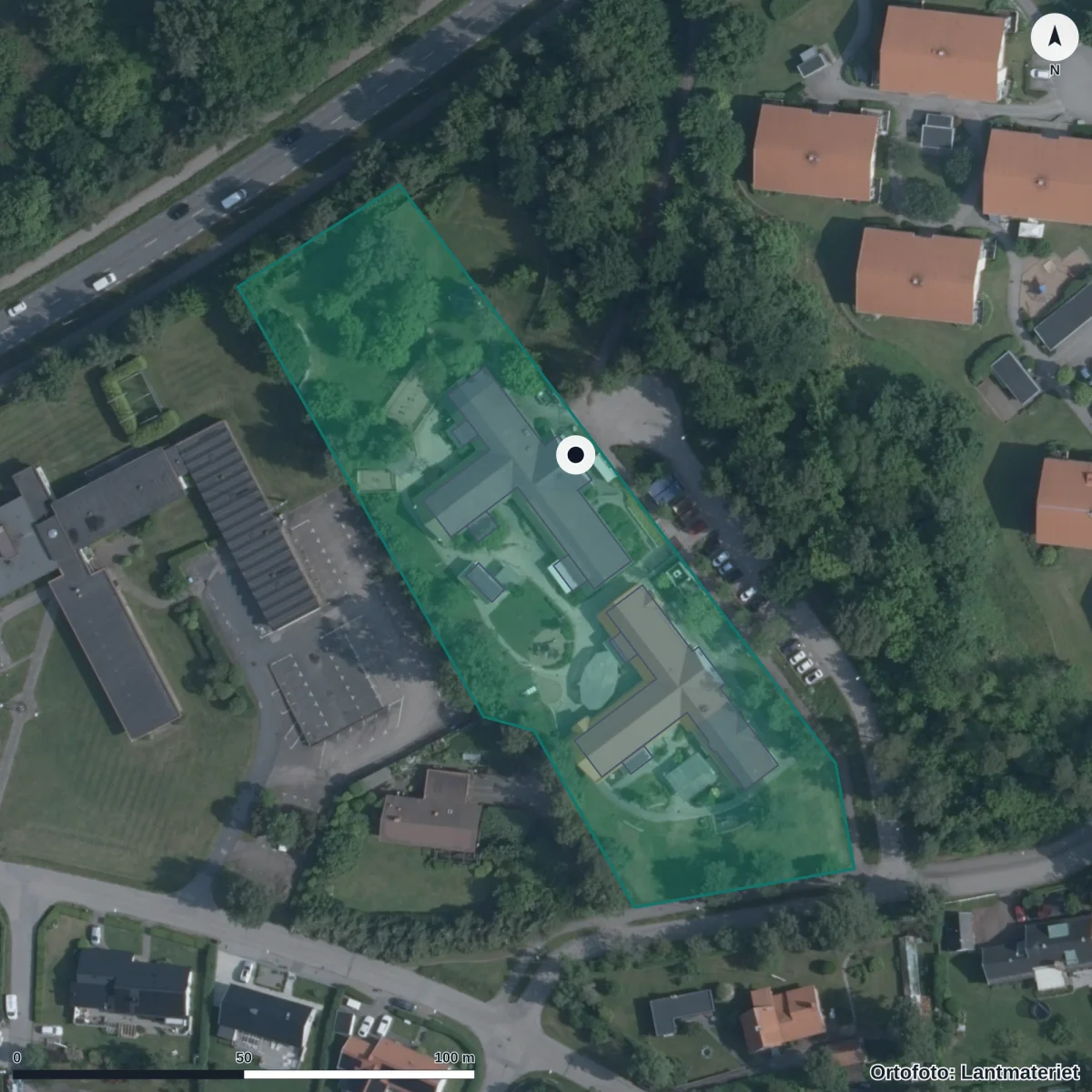 Flygbild över Jutarums Förskola, ortofoto från Lantmäteriet