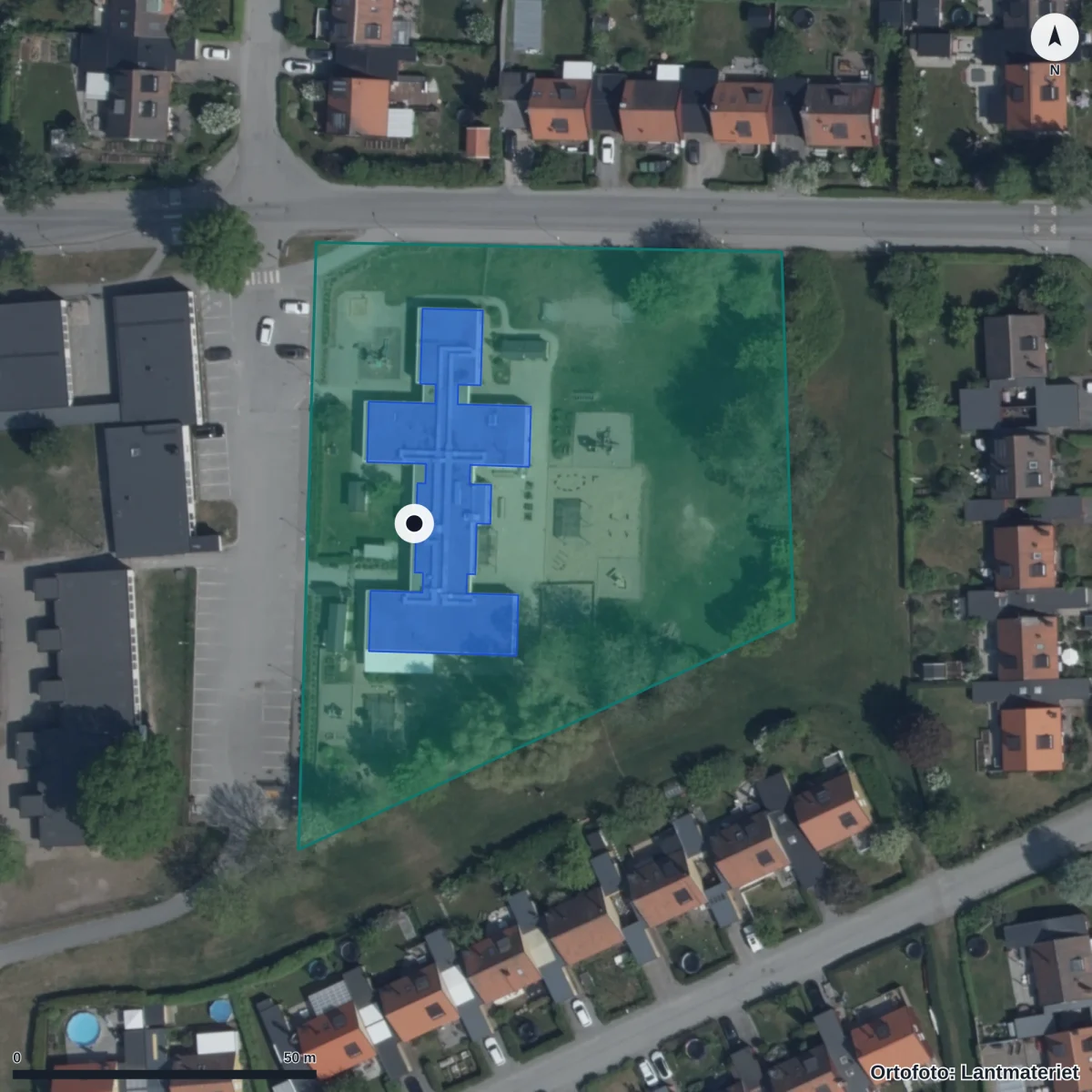 Flygbild över Dibber Ellagård Förskola, ortofoto från Lantmäteriet