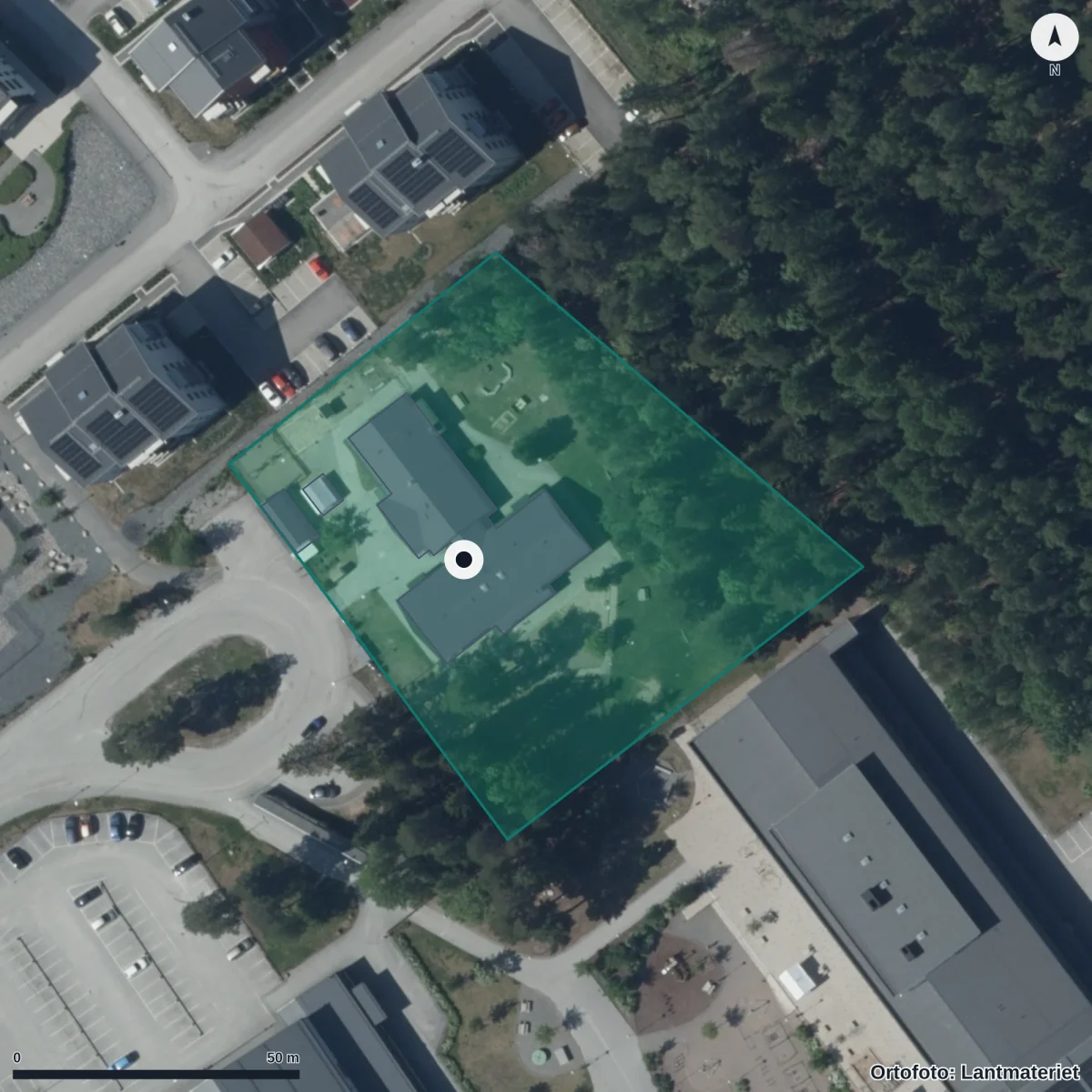 Flygbild över Bålbro Förskola, ortofoto från Lantmäteriet