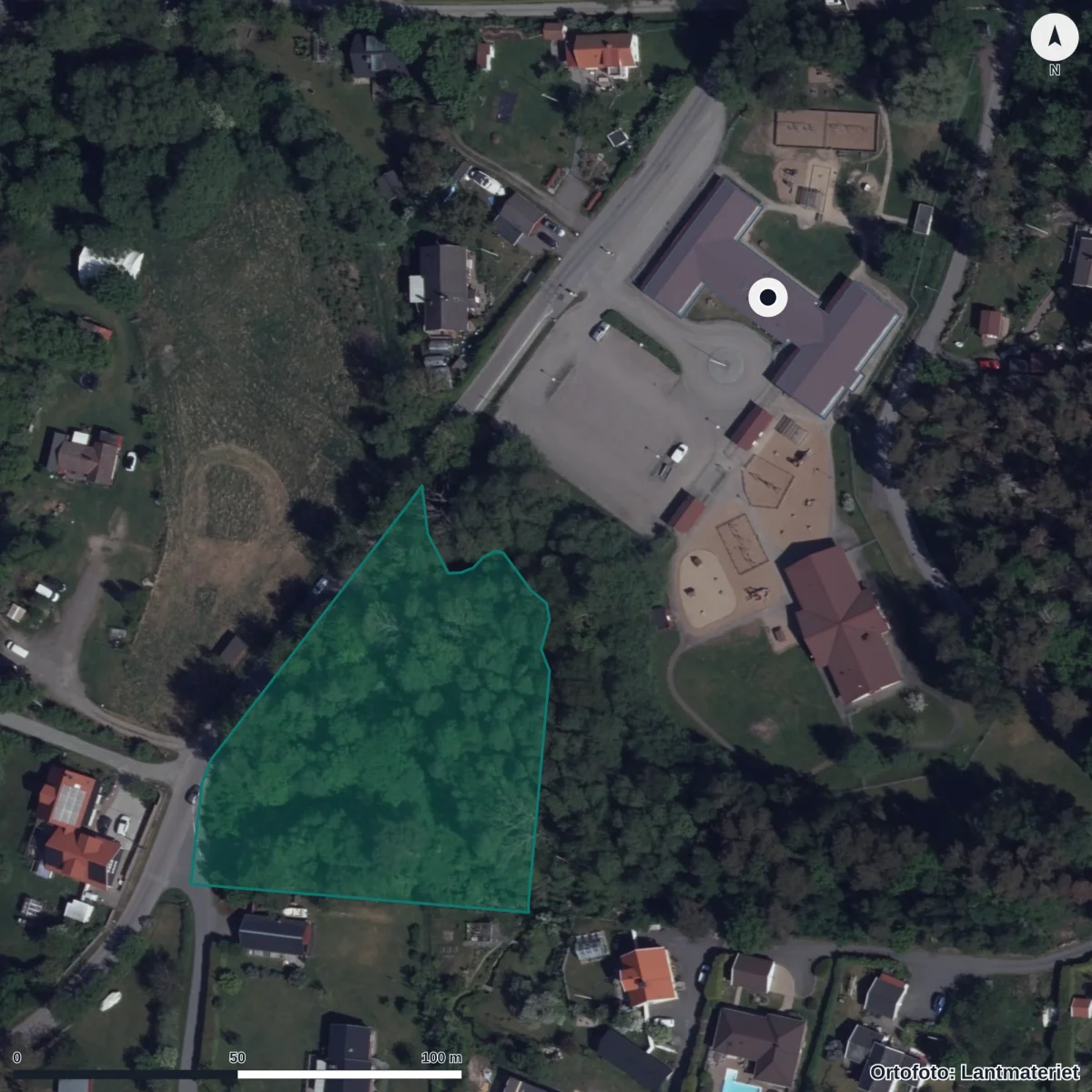 Flygbild över Vallda Sandö Förskola, ortofoto från Lantmäteriet