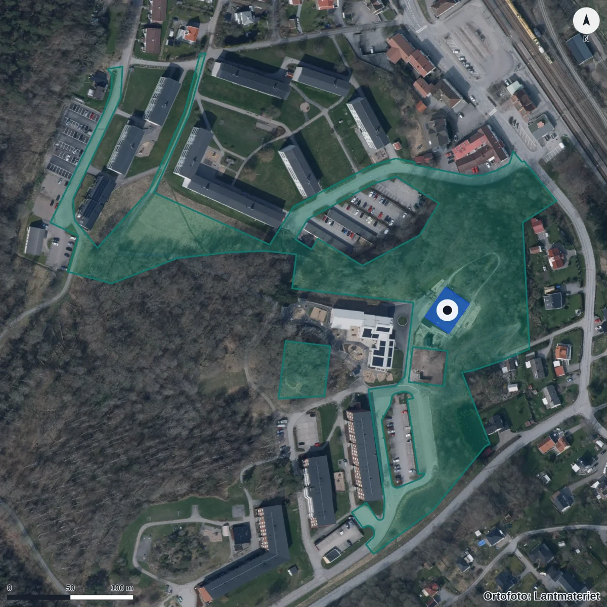 Flygbild över Kungshöjdens Förskola, ortofoto från Lantmäteriet