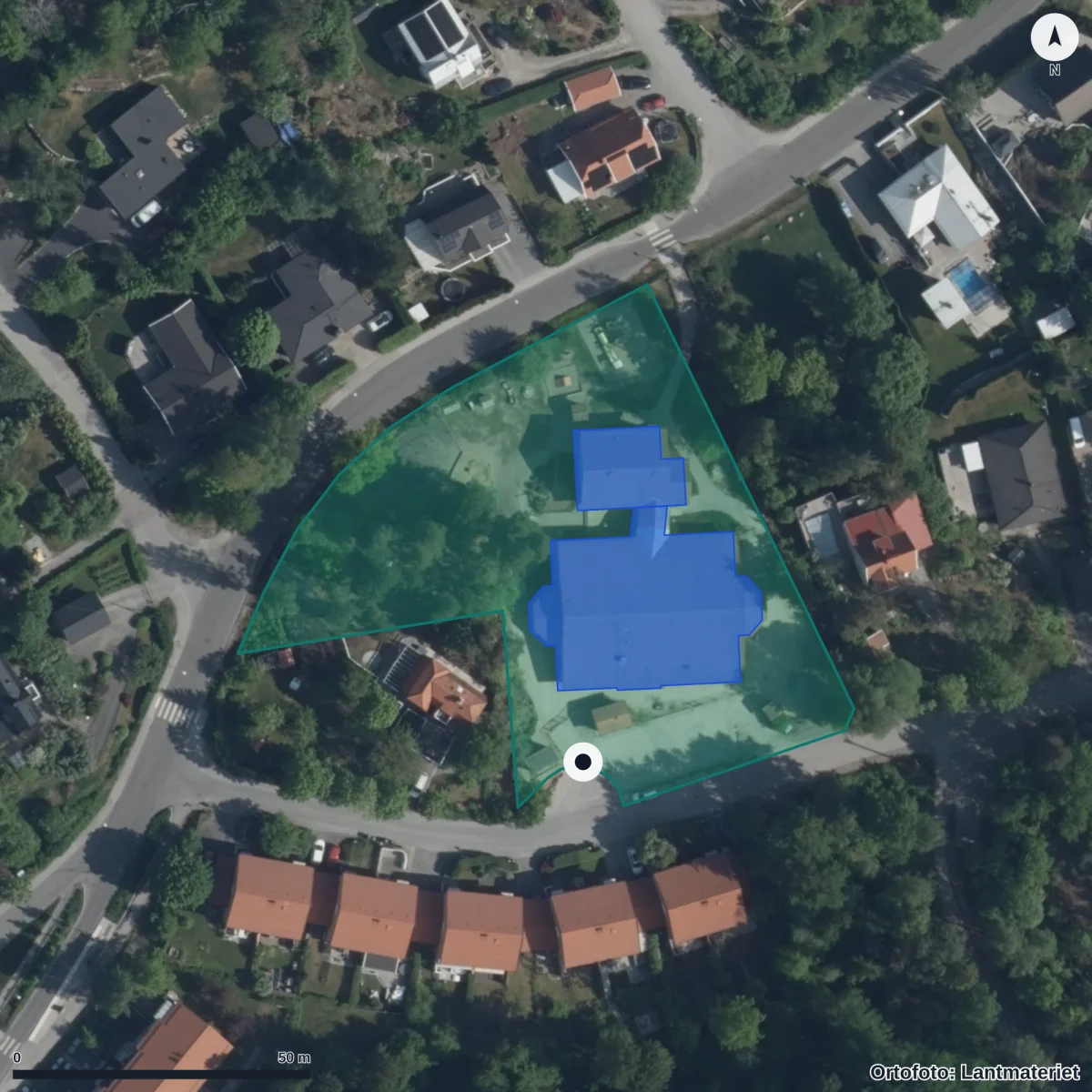 Flygbild över Guldfiskens Förskola, ortofoto från Lantmäteriet