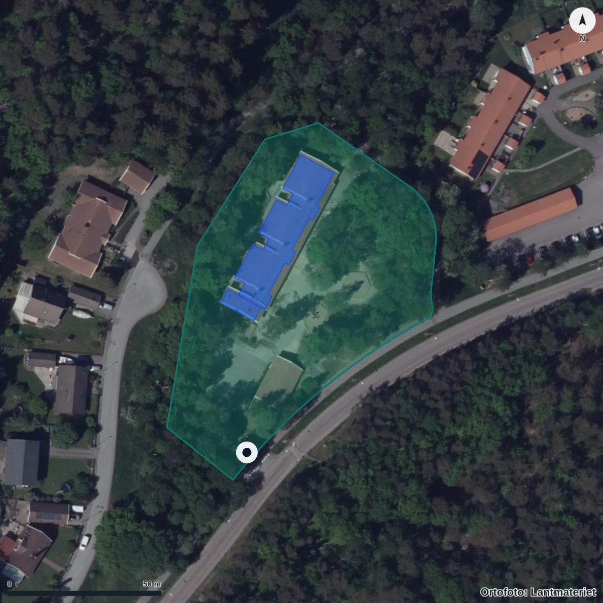Flygbild över Låkebergsgatan 10 Förskola, ortofoto från Lantmäteriet