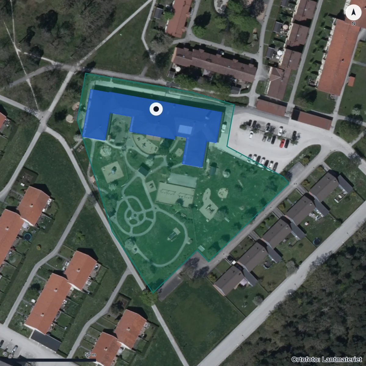 Flygbild över Klintehamns Förskola, ortofoto från Lantmäteriet