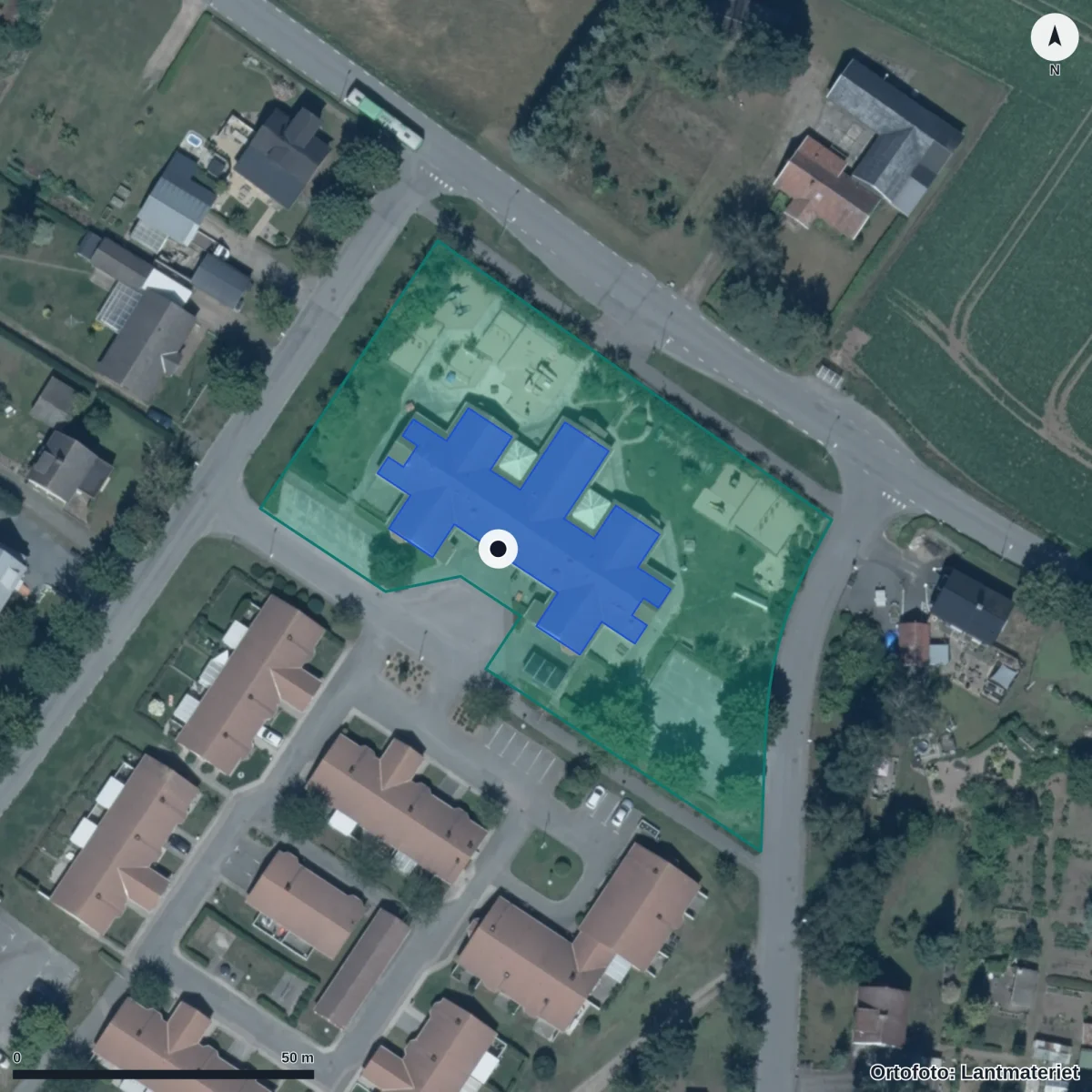 Flygbild över Ängslyckans Förskola, ortofoto från Lantmäteriet