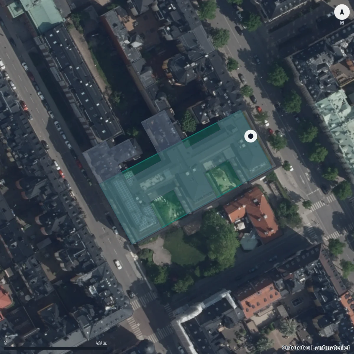 Flygbild över Förskolan Trädet, ortofoto från Lantmäteriet