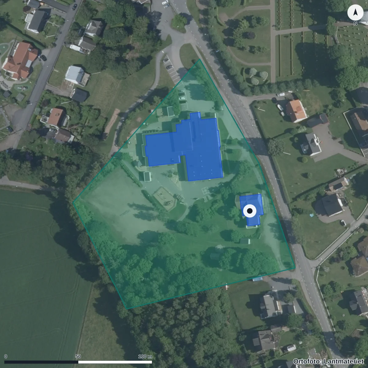 Flygbild över Skällinge Förskola, ortofoto från Lantmäteriet