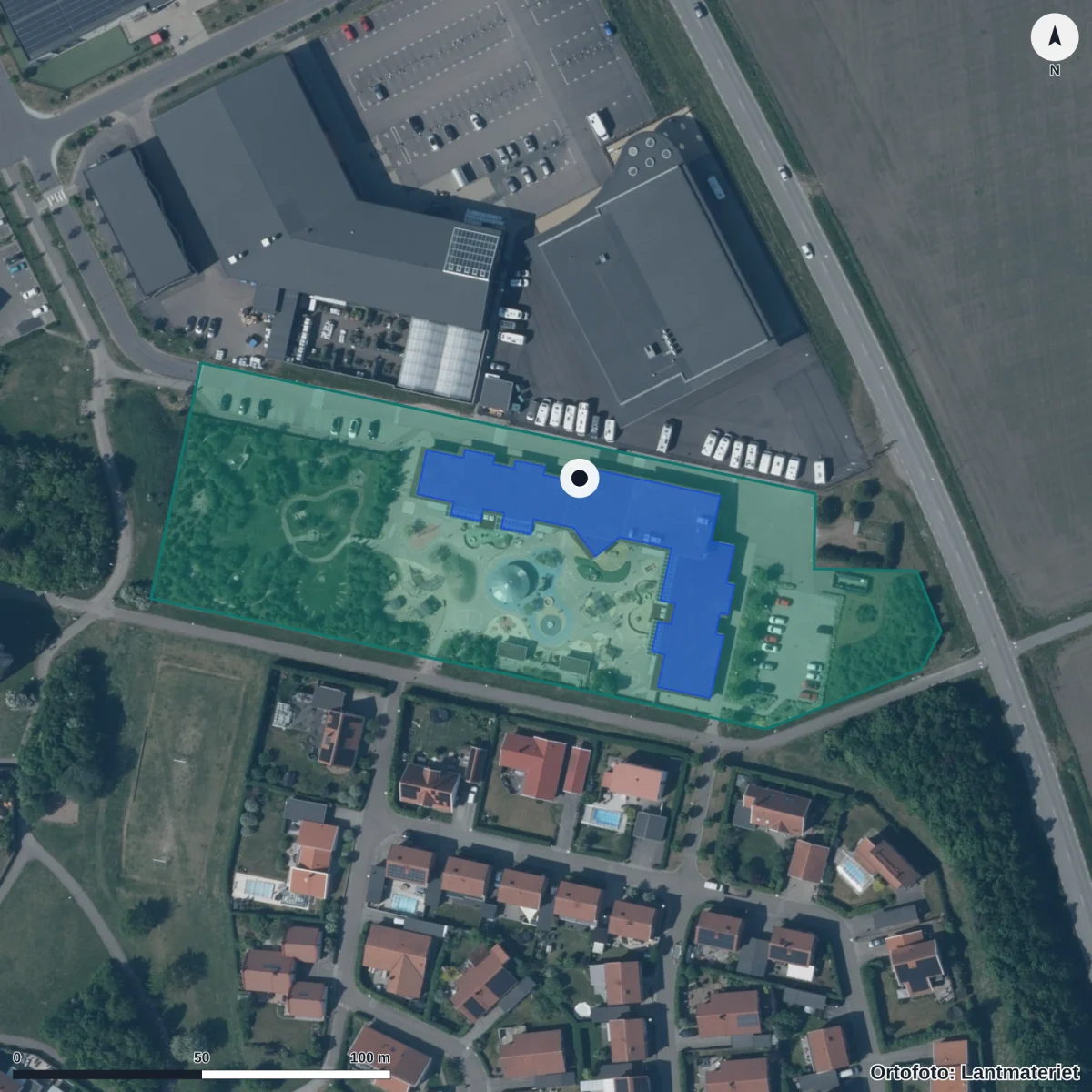 Flygbild över Lerviks Förskola, ortofoto från Lantmäteriet