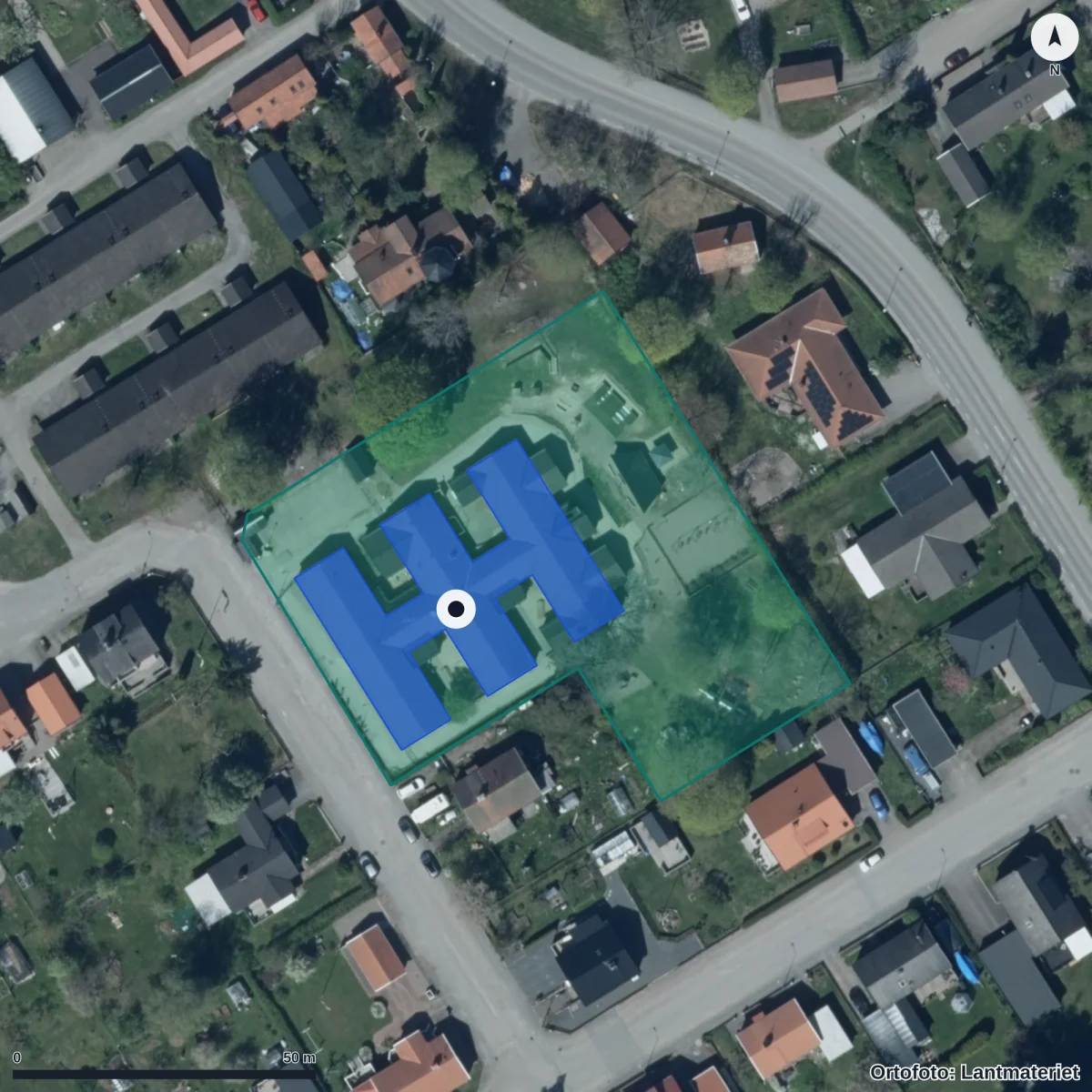 Flygbild över Förskolan Logården, ortofoto från Lantmäteriet