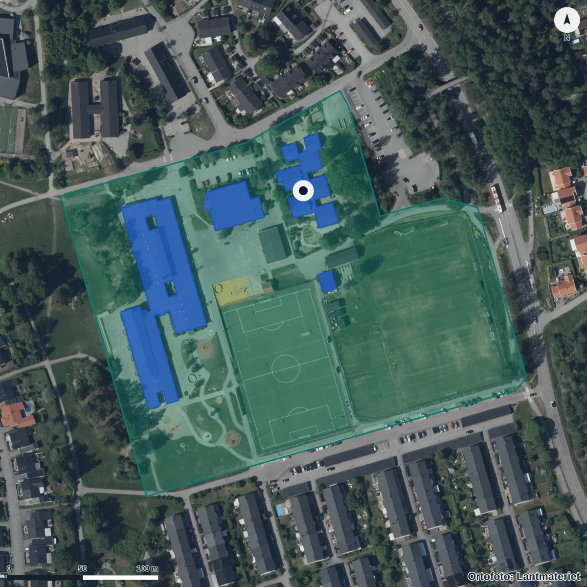 Flygbild över Bikupans Förskola, ortofoto från Lantmäteriet