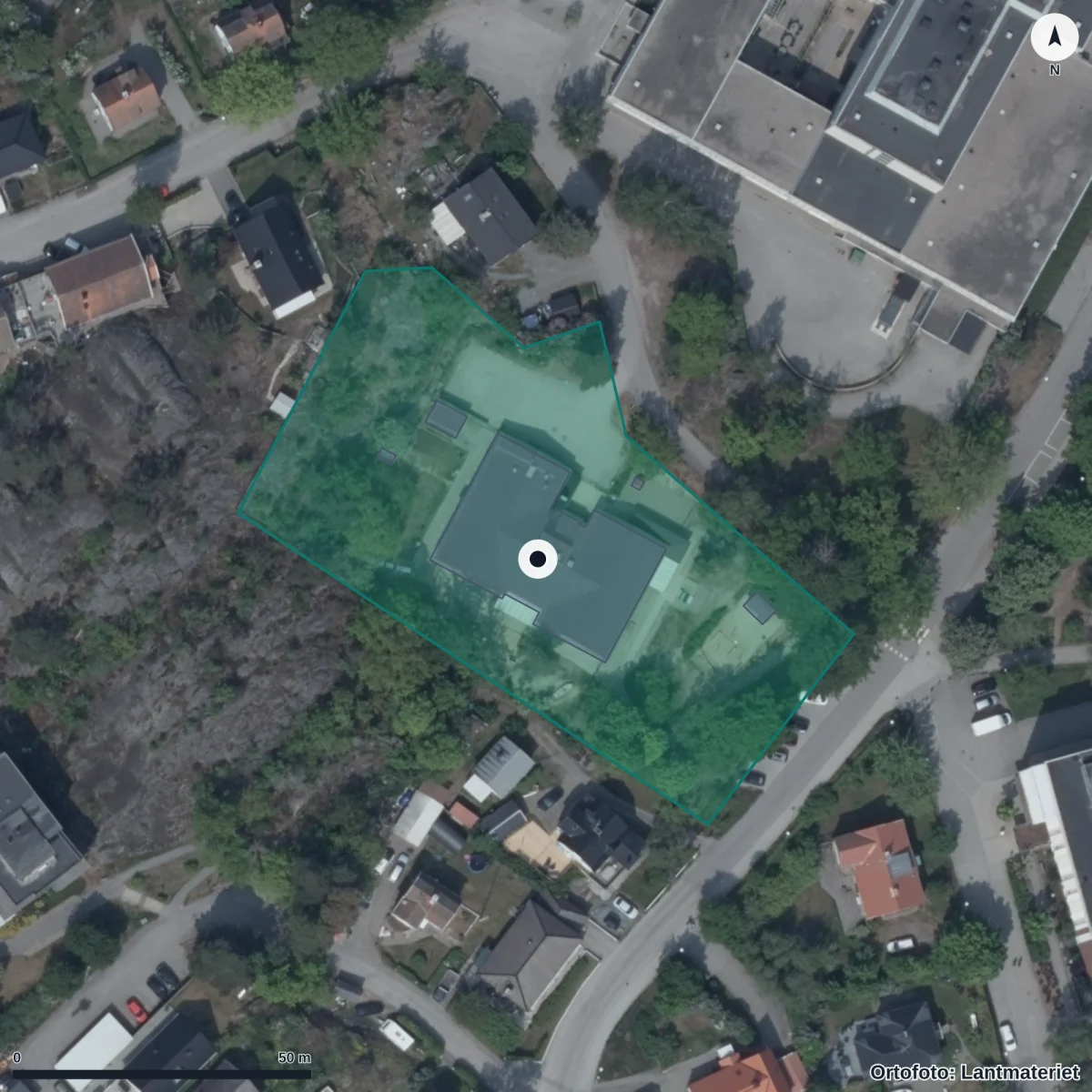Flygbild över Midgårds Förskola, ortofoto från Lantmäteriet