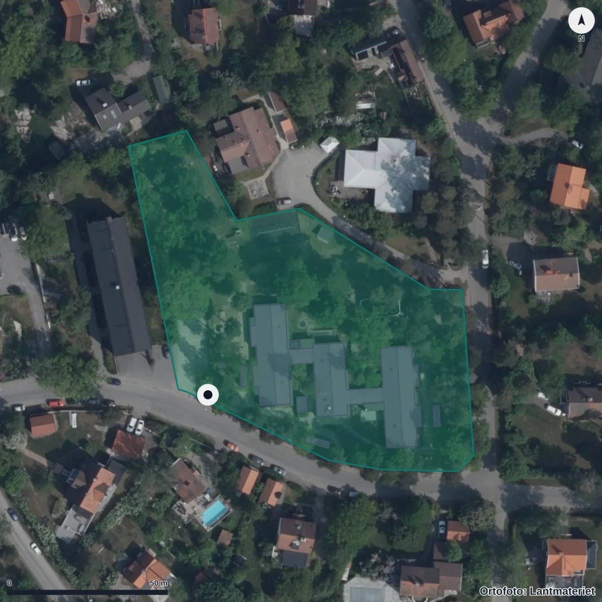 Flygbild över Hersby Förskola, ortofoto från Lantmäteriet