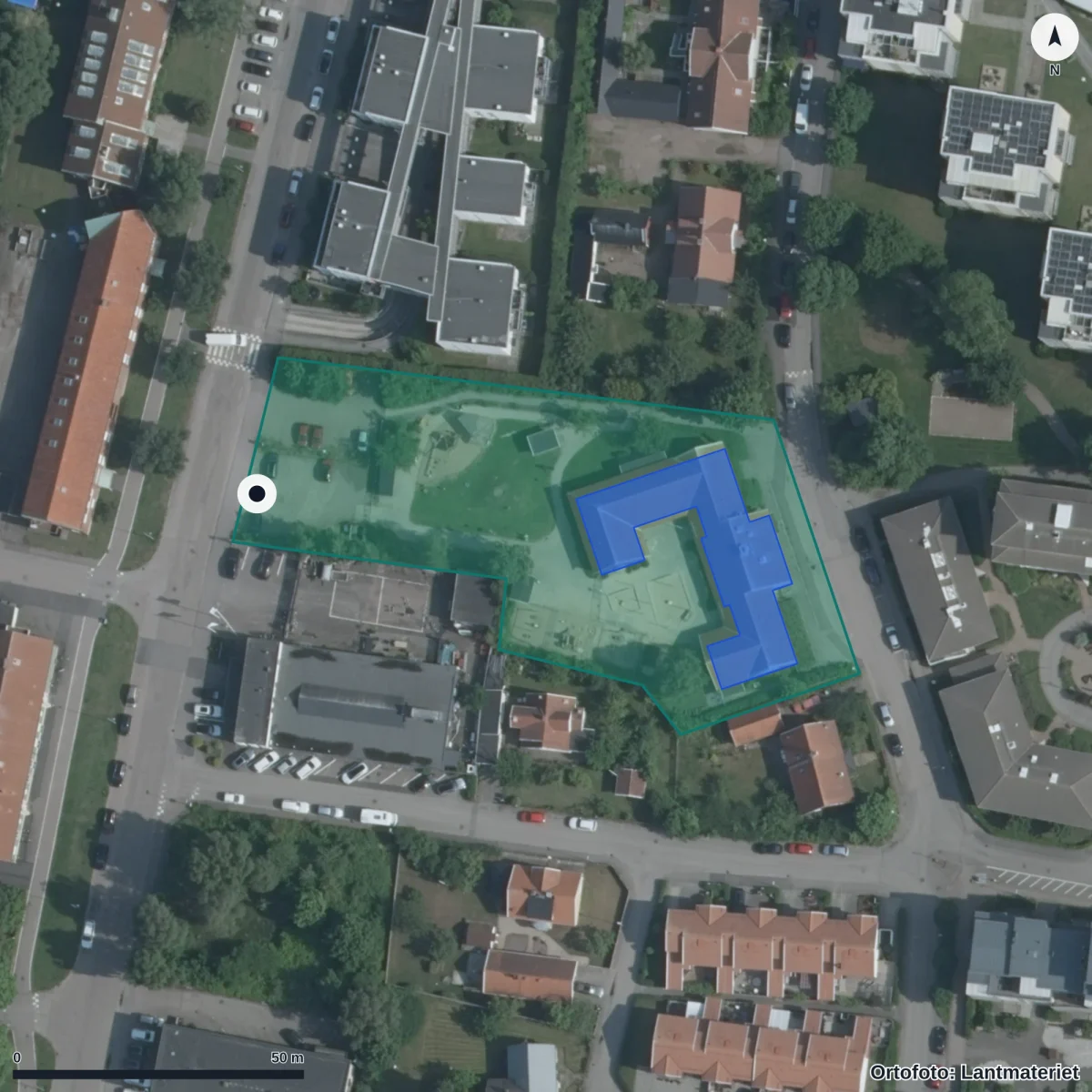 Flygbild över Kajutans Förskola, ortofoto från Lantmäteriet