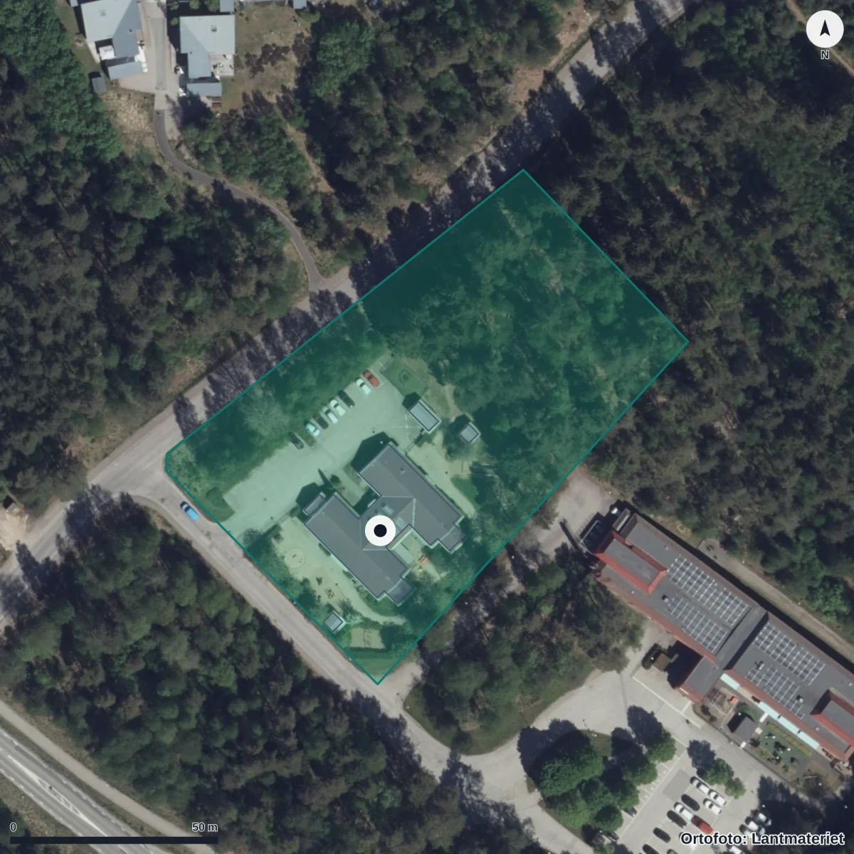 Flygbild över Pumpkällagårdens Förskola, ortofoto från Lantmäteriet