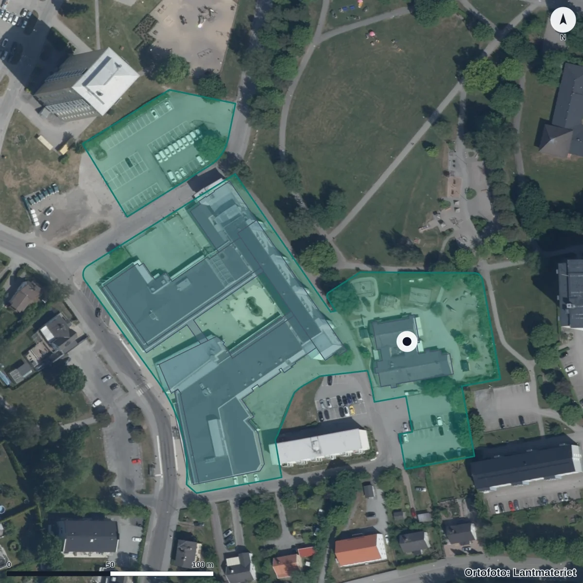 Flygbild över Algårdens Förskola, ortofoto från Lantmäteriet