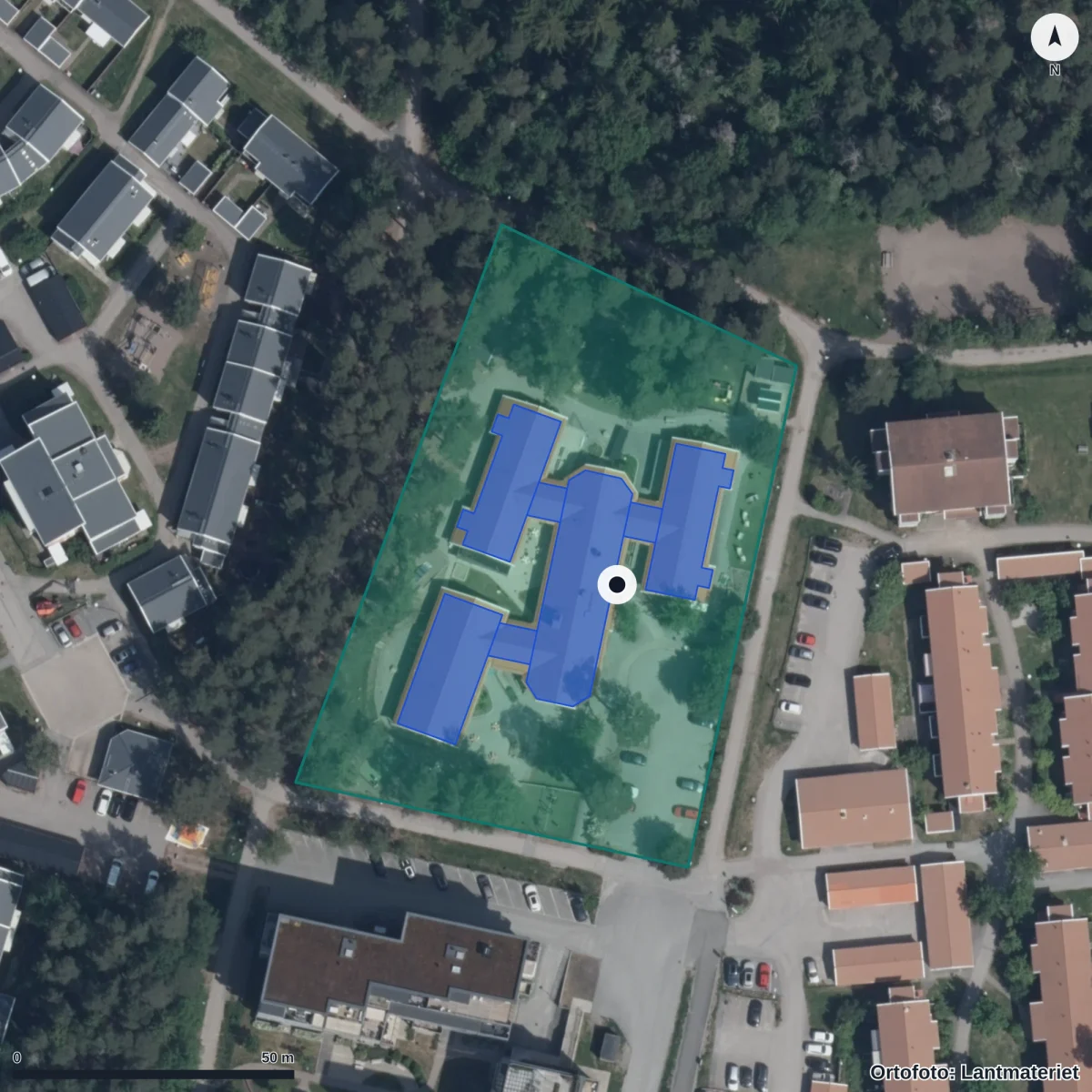 Flygbild över Sävja Förskola, ortofoto från Lantmäteriet