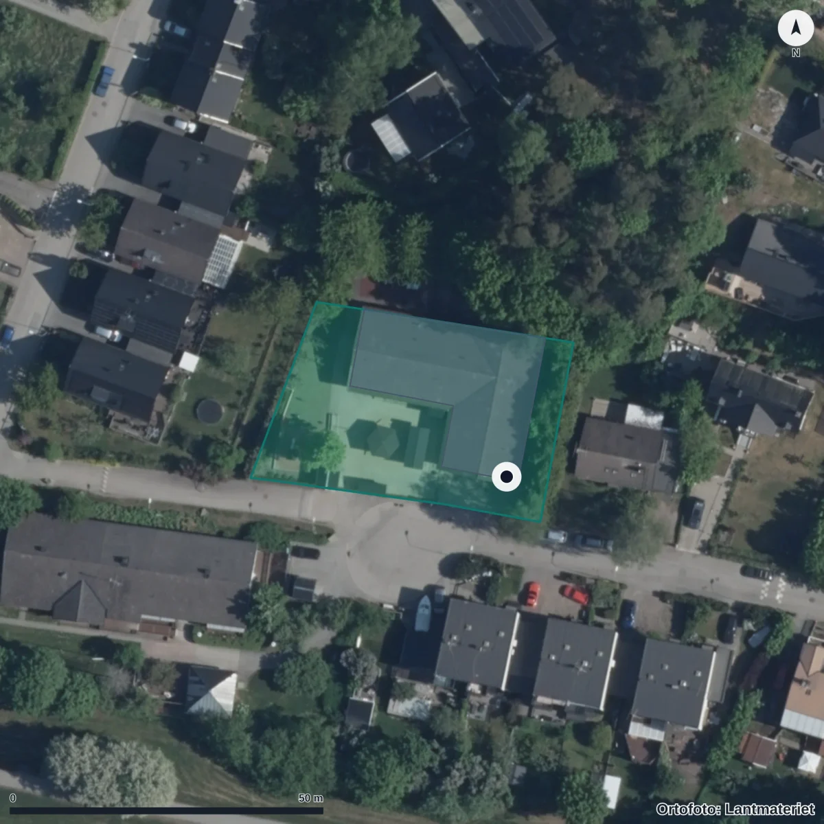 Flygbild över Förskolan Grottan, ortofoto från Lantmäteriet