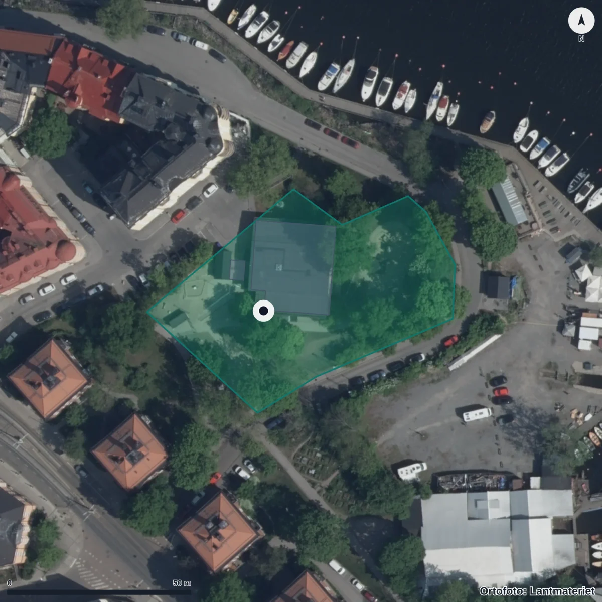 Flygbild över Förskolan Hamngården, ortofoto från Lantmäteriet