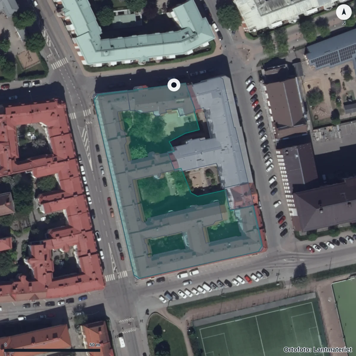 Flygbild över Allmänna Vägen 40 Förskola, ortofoto från Lantmäteriet