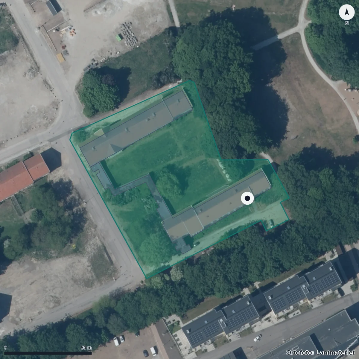 Flygbild över Segeparks Förskola, ortofoto från Lantmäteriet
