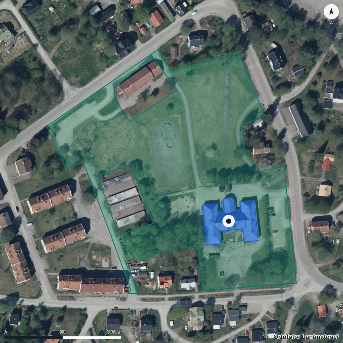 Flygbild över Stallbackens Förskola, ortofoto från Lantmäteriet