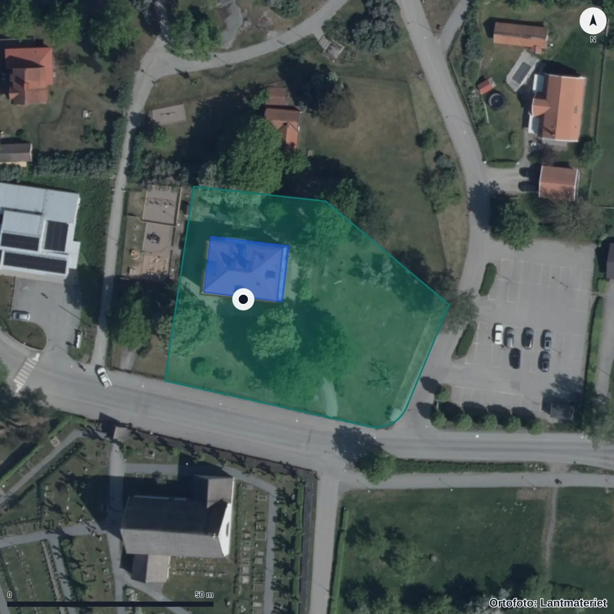 Flygbild över Kyrkbackens Förskola, ortofoto från Lantmäteriet