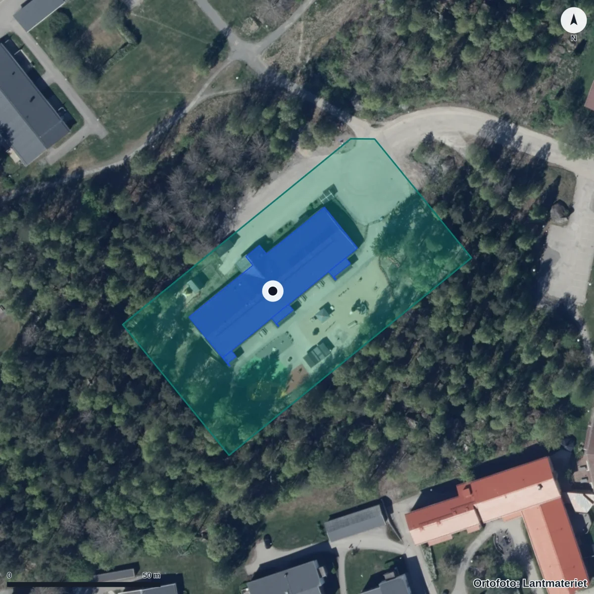 Flygbild över Humlans Förskola, ortofoto från Lantmäteriet