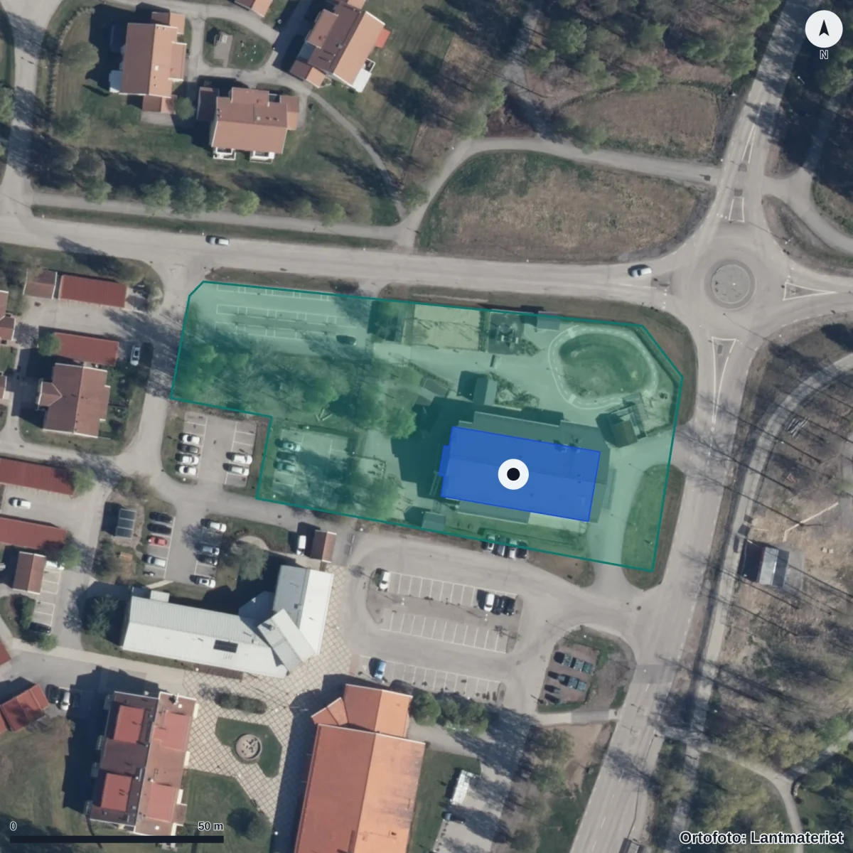 Flygbild över Fiskens Förskola, ortofoto från Lantmäteriet