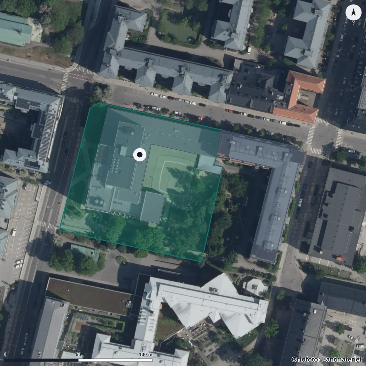 Flygbild över Förskolan Valvet, ortofoto från Lantmäteriet