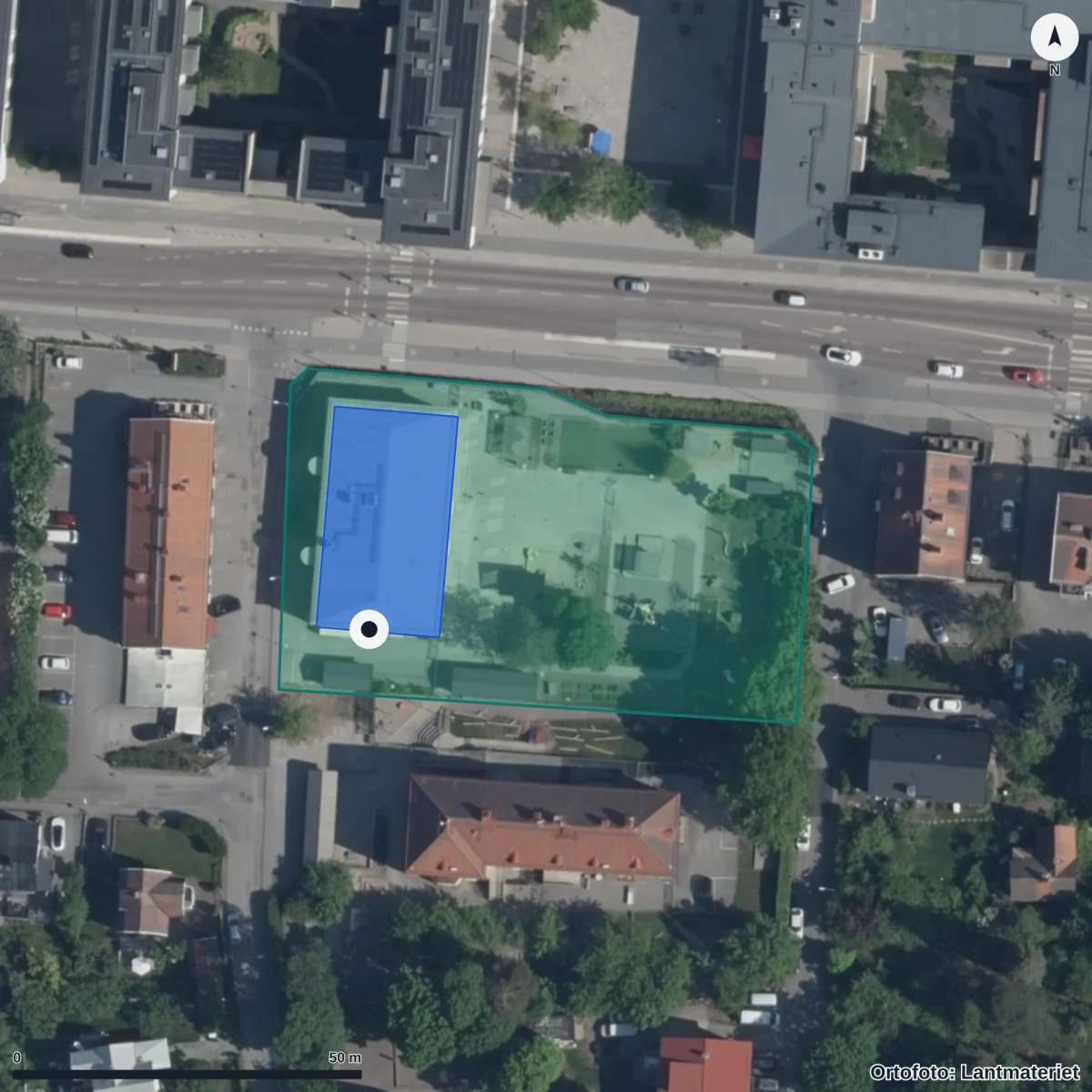 Flygbild över Förskolan Hagelstavägen 24, ortofoto från Lantmäteriet