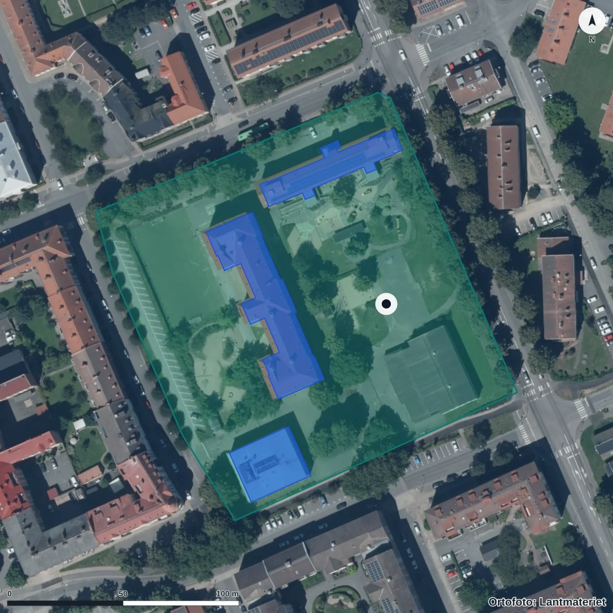 Flygbild över Centrals Förskola, ortofoto från Lantmäteriet
