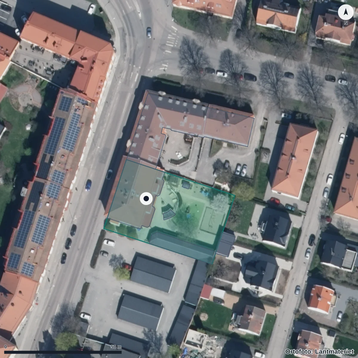 Flygbild över Syrenens Förskola, ortofoto från Lantmäteriet