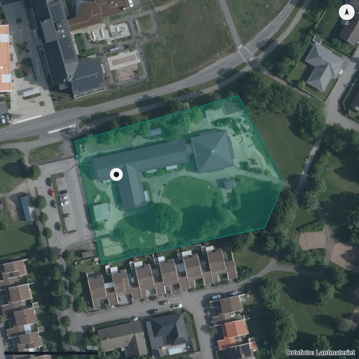 Flygbild över Bergsgårds Förskola, ortofoto från Lantmäteriet