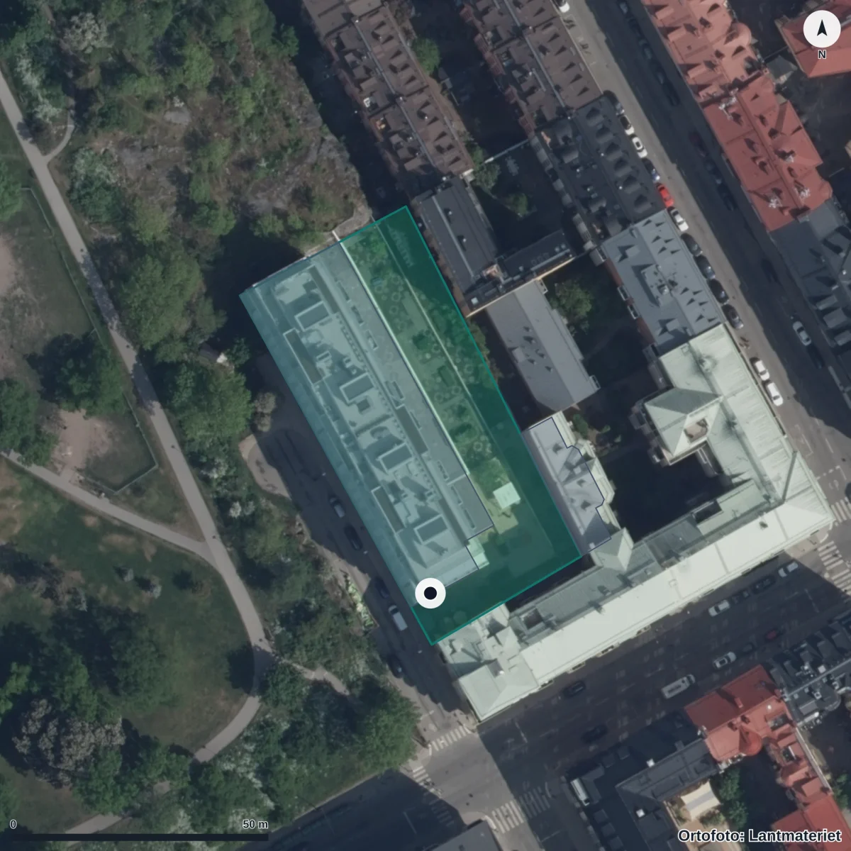 Flygbild över Förskolan Jensen Norrmalm, ortofoto från Lantmäteriet