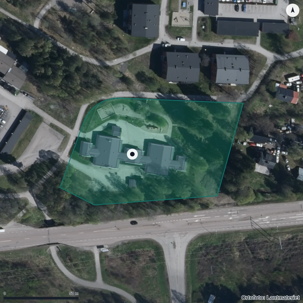 Flygbild över Lövhyddans Förskola, ortofoto från Lantmäteriet