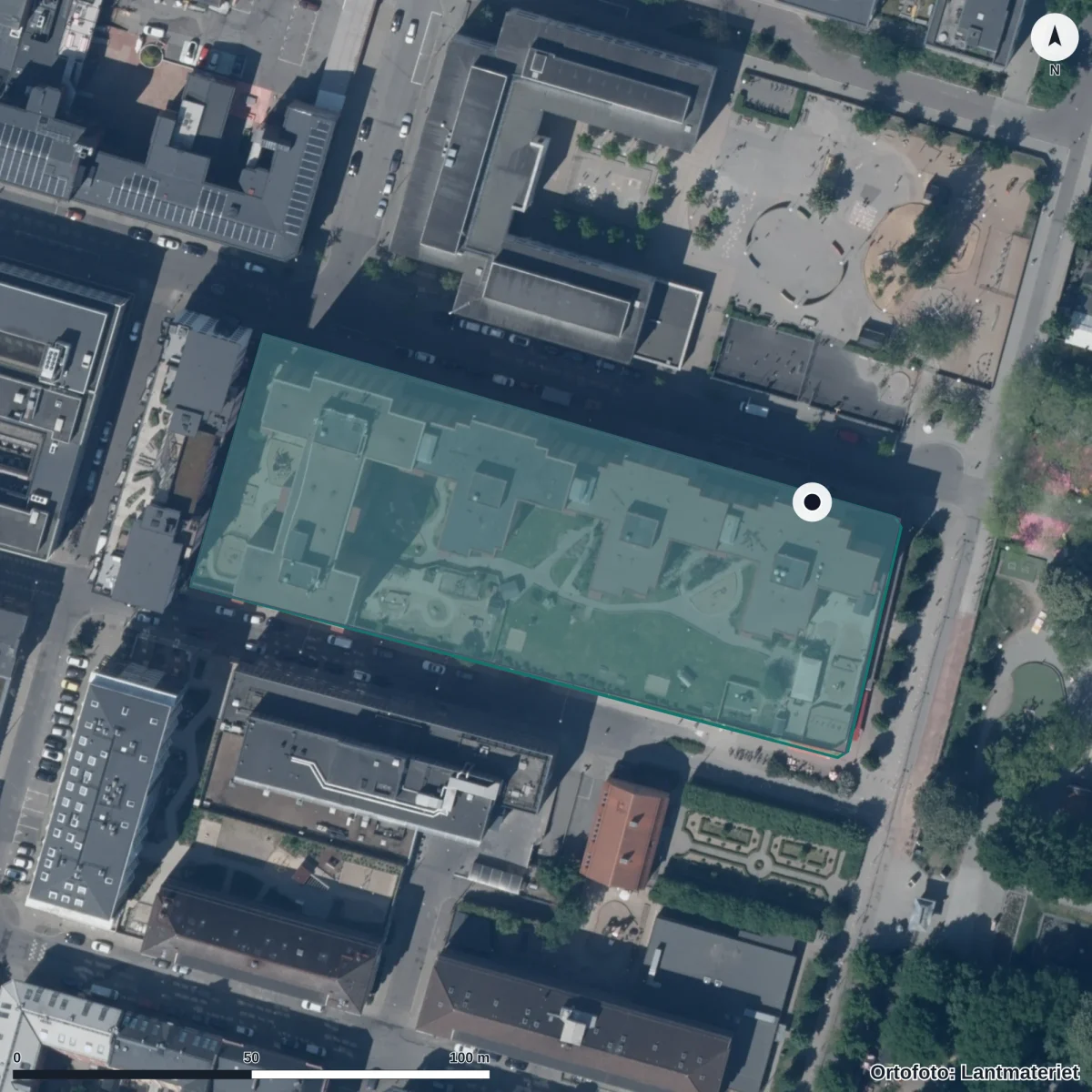 Flygbild över Solkattens Förskola, ortofoto från Lantmäteriet