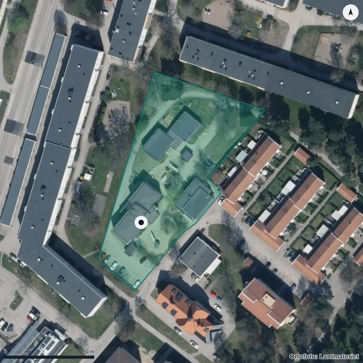 Flygbild över Lillängens Förskola, ortofoto från Lantmäteriet