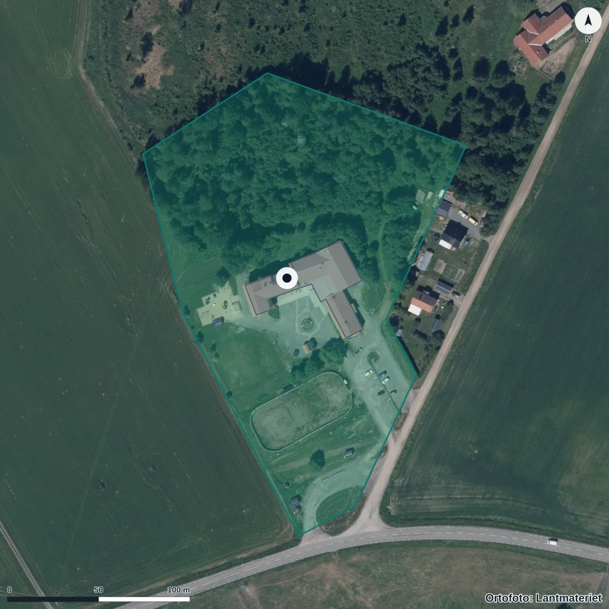 Flygbild över Torroms Förskola, ortofoto från Lantmäteriet