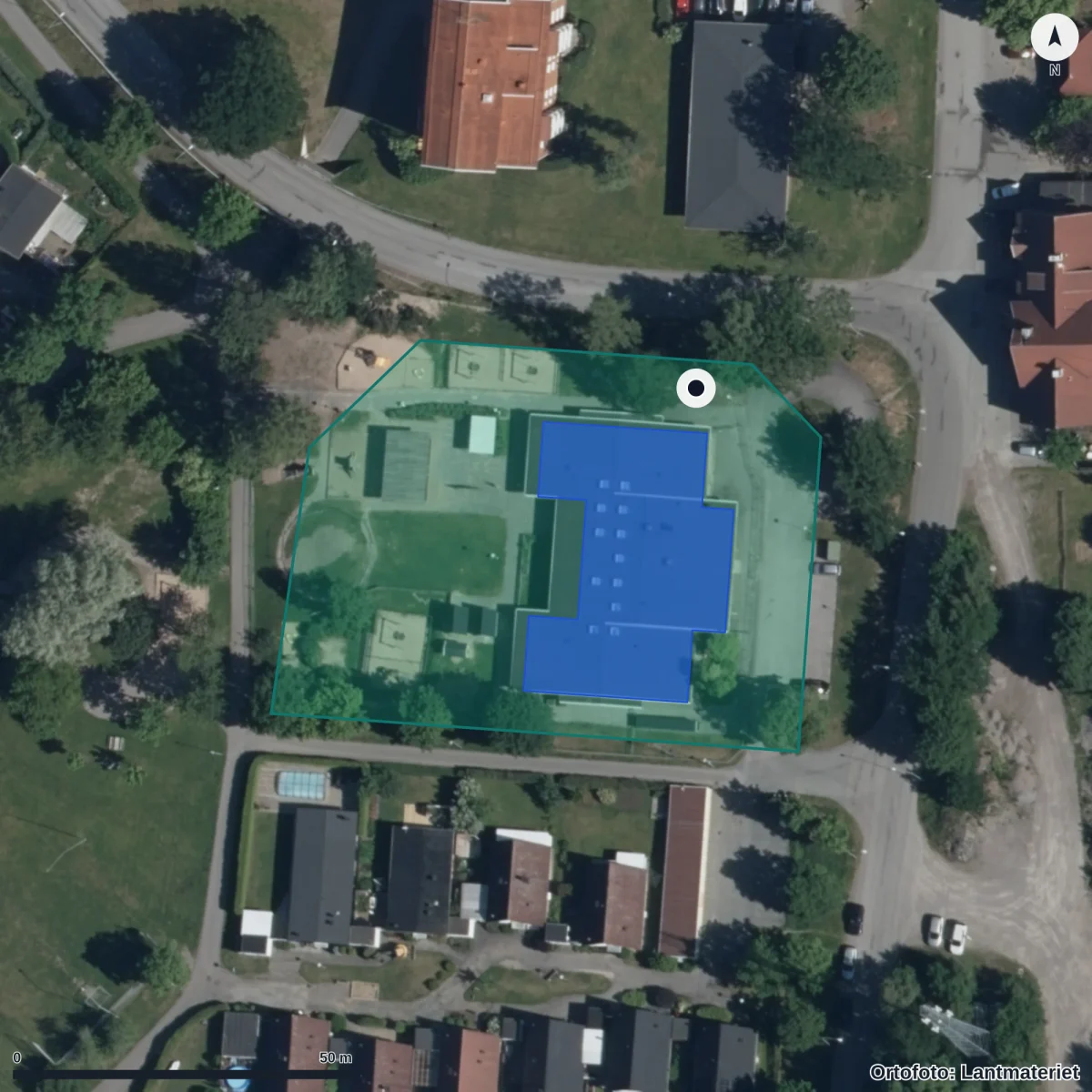 Flygbild över Stationsgärdets Förskola, ortofoto från Lantmäteriet