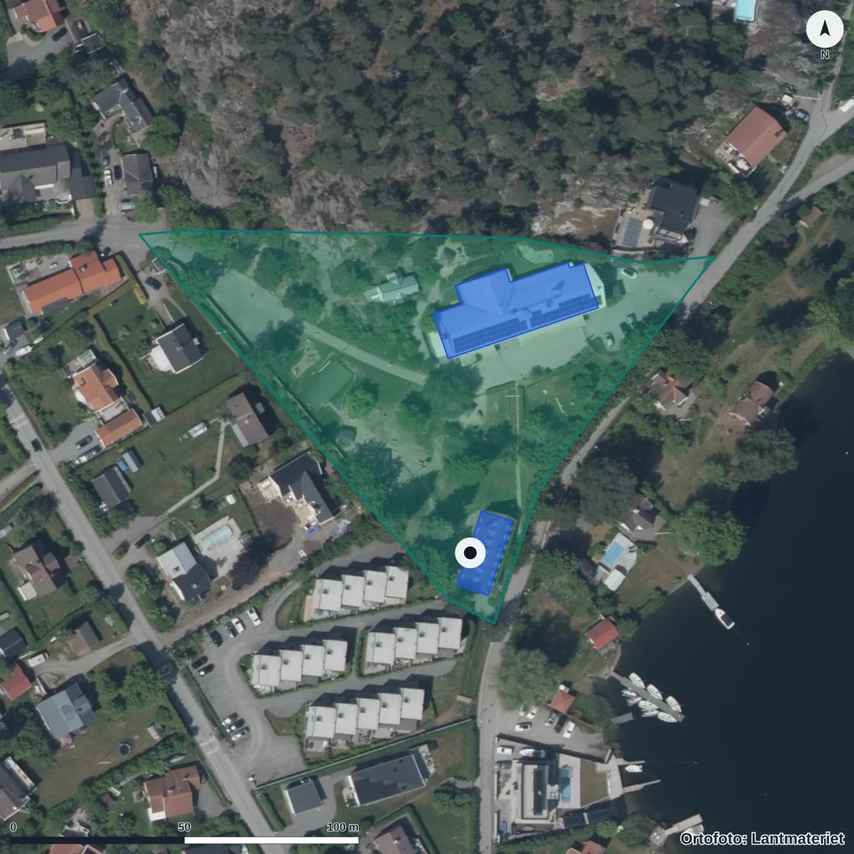 Flygbild över Solbackens Fsk, ortofoto från Lantmäteriet