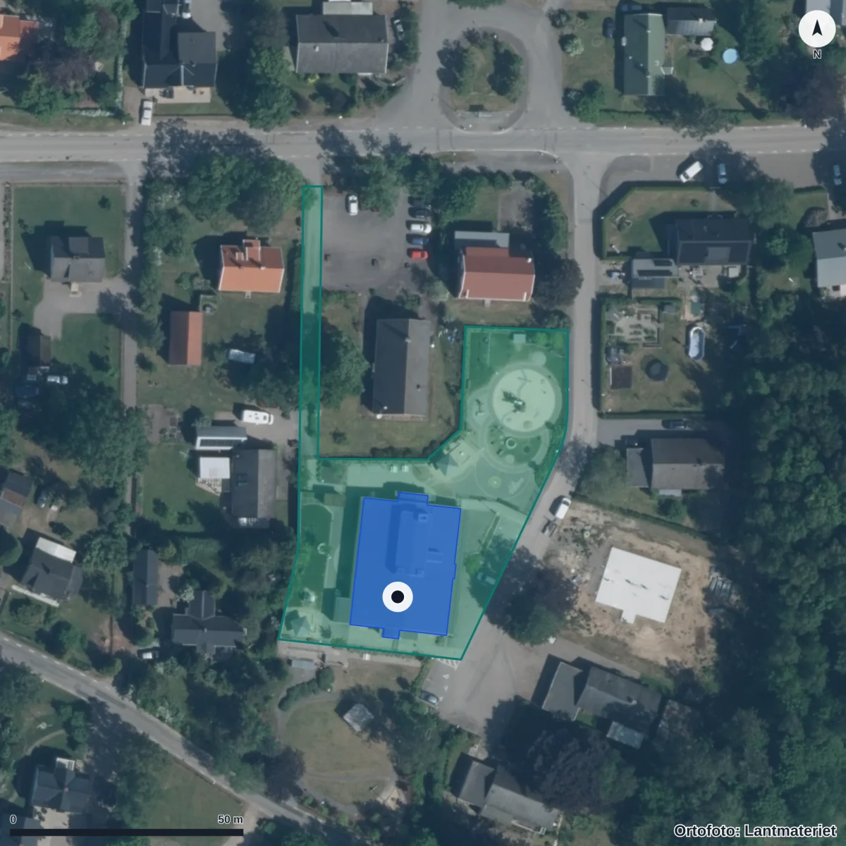 Flygbild över Vallmons Förskola, ortofoto från Lantmäteriet