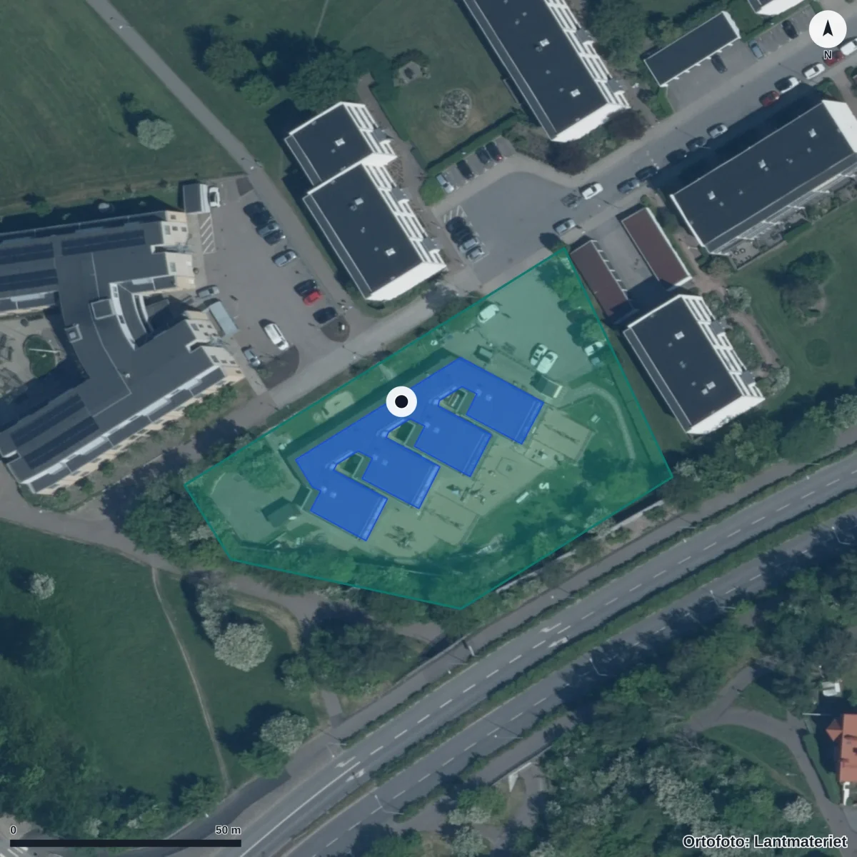 Flygbild över Ängslyckans Förskola, ortofoto från Lantmäteriet