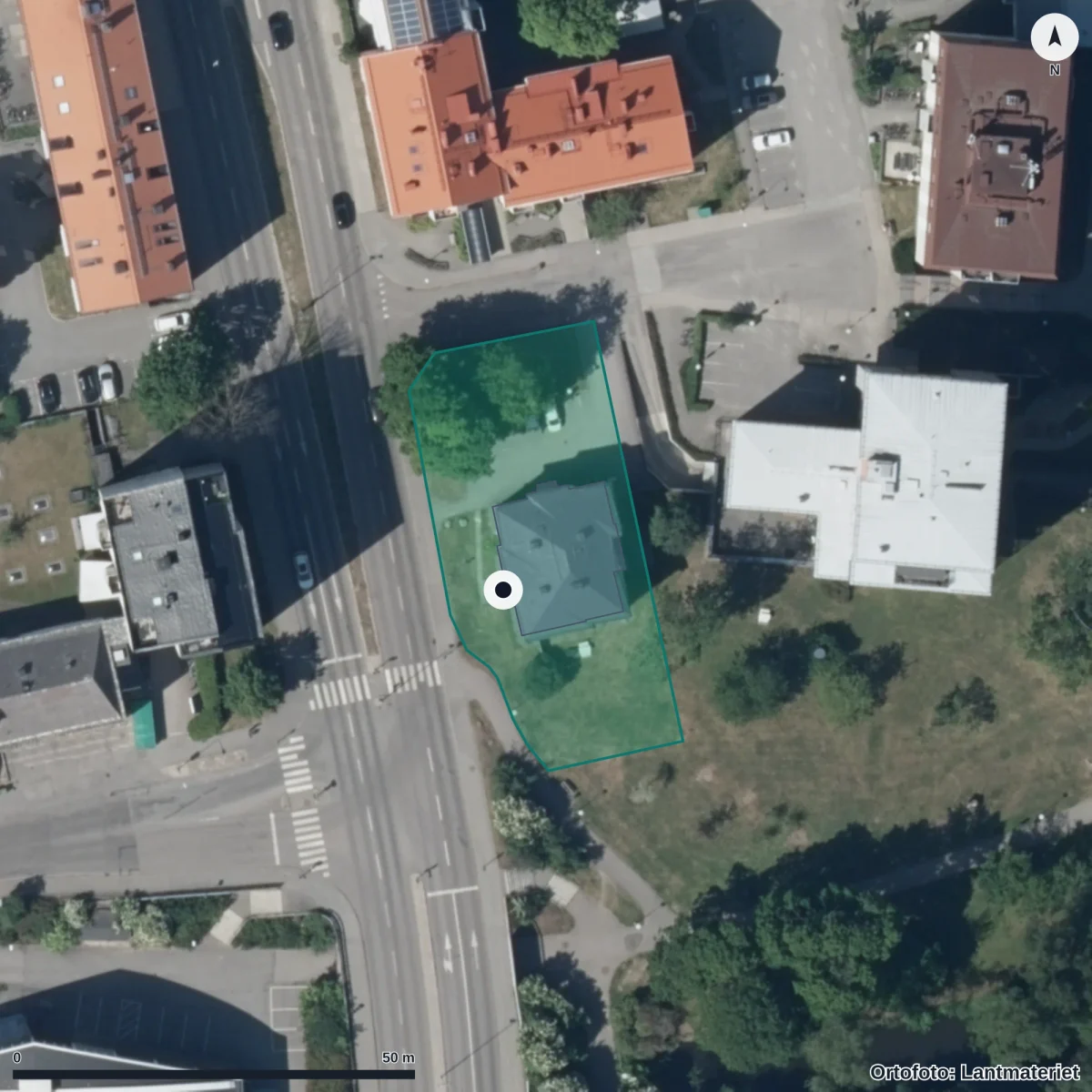Flygbild över Ådalagatan 2/14, ortofoto från Lantmäteriet