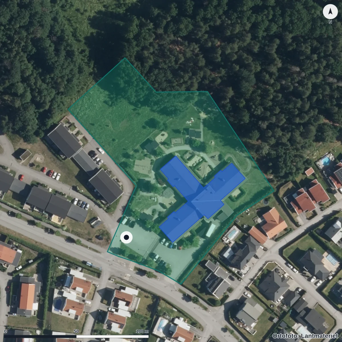 Flygbild över Solstenens Förskola, ortofoto från Lantmäteriet