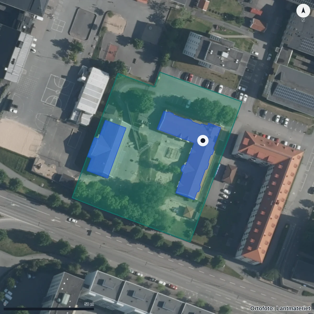 Flygbild över Junedals Förskola, ortofoto från Lantmäteriet