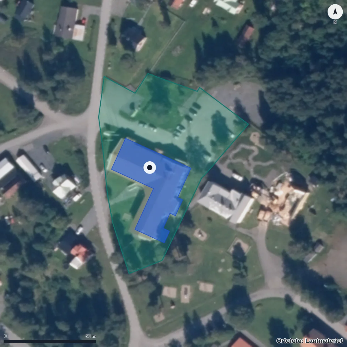 Flygbild över Bygdegårdens Förskola, ortofoto från Lantmäteriet