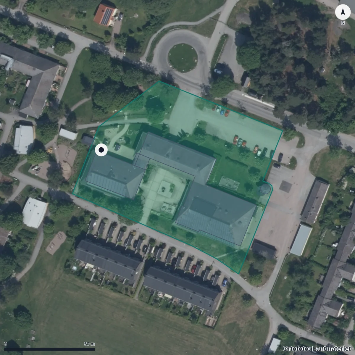 Flygbild över Lingonbackens Förskola, ortofoto från Lantmäteriet