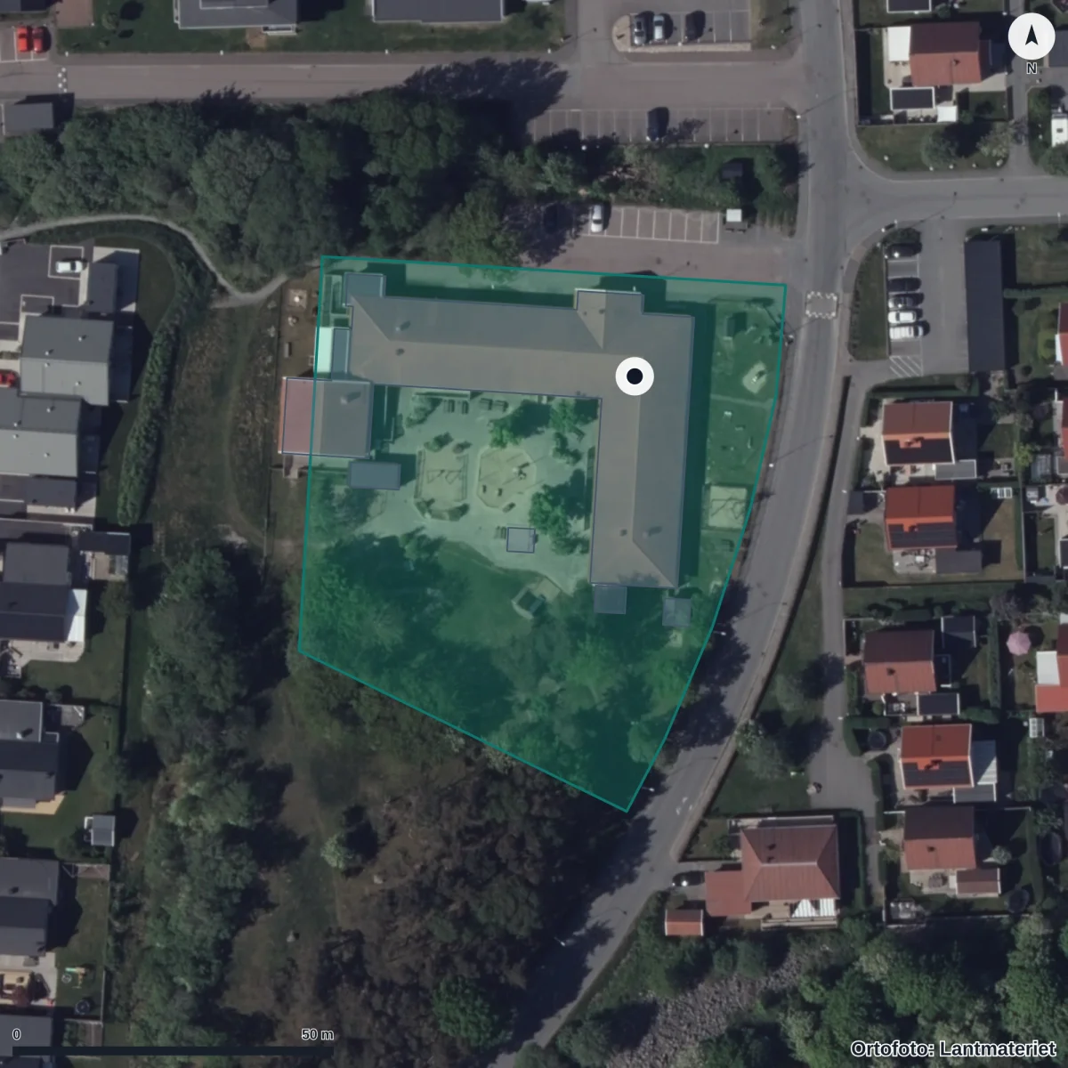 Flygbild över Brattebergs Förskola, ortofoto från Lantmäteriet
