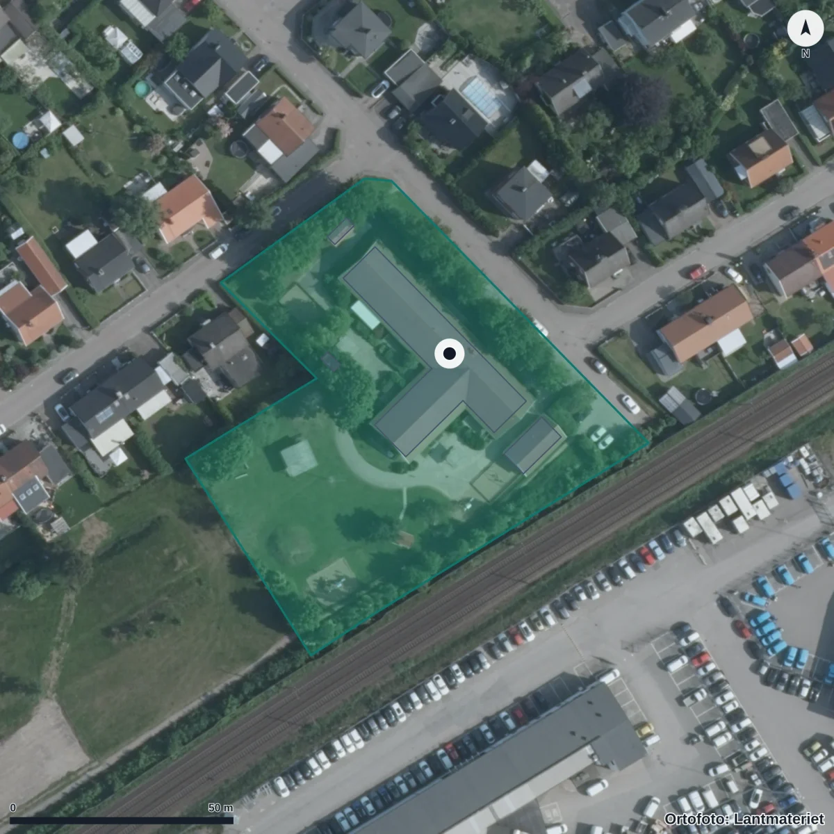 Flygbild över Furets Förskola, ortofoto från Lantmäteriet